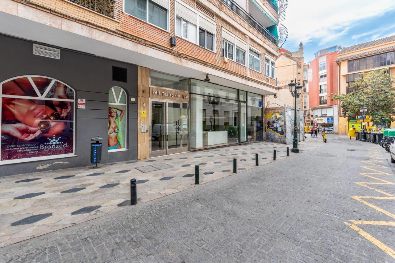Appartement Plaza Del Teatro à Málaga Extérieur photo