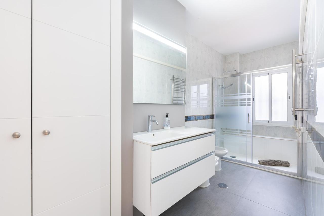 Appartement Plaza Del Teatro à Málaga Extérieur photo